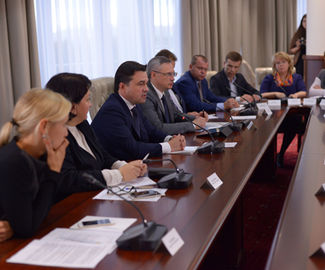 Глава региона провел рабочую встречу с представителями Ассоциации председателей советов многоквартирных домов Подмосковья