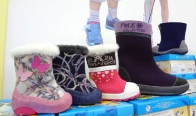 В Зарайском районе для детей выпущена обувь со светоотражающими элементами 