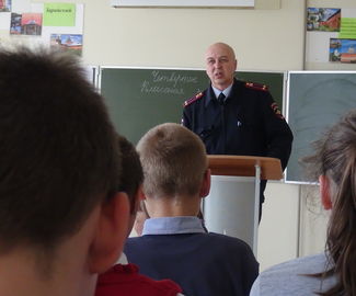 Зарайские полицейские провели урок правовой грамотности с учащимися