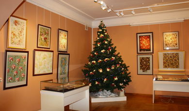 1 декабря  в Государственном музее-заповеднике «Зарайский кремль» открылась выставка "Цветочная симфония"