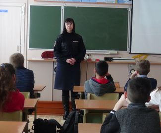 Полицейские ОМВД Росси по г.о. Зарайск провели профилактическую беседу с учащимися