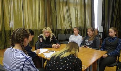 Полицейские ОМВД Росси по г.о. Зарайск провели практическое занятие с учащимися
