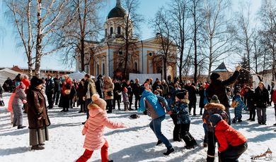 В Зарайском кремле зиму провожали народными забавами да вкусными блинами.