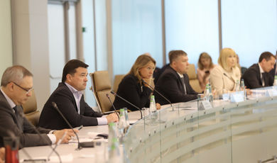 Губернатор провел совещание по вопросам организации детского летнего отдыха в Подмосковье