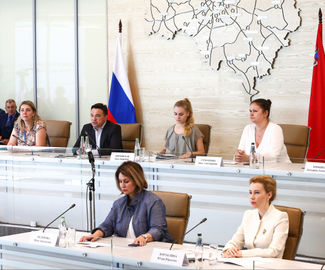 Воробьев встретился с жителями Подмосковья в Центре управления регионом