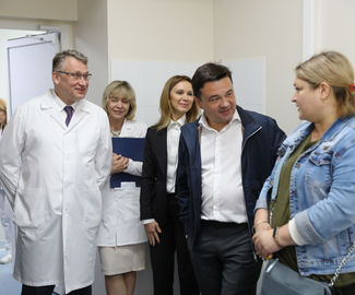 Губернатор Подмосковья проверил обновленный Консультационно-диагностический центр в Красногорске