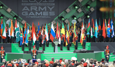 Губернатор посетил церемонию открытия V Армейских международных игр