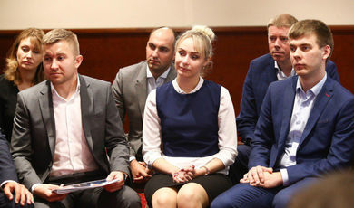 Губернатор провел встречу с избранными молодыми депутатами органов местного самоуправления.