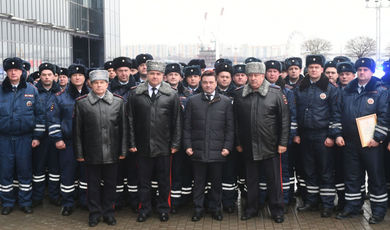 Андрей Воробьев вручил ключи от новых автомобилей дорожно-патрульной службы
