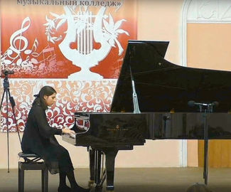 Почти 100 юных подмосковных пианистов приняли участие областном конкурсе.