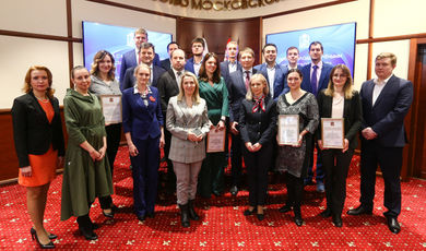 Победителей премии губернатора в сфере науки и инноваций поздравили в Доме правительства.