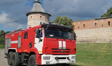 Автоцистерну повышенной проходимости передали пожарным в Зарайске