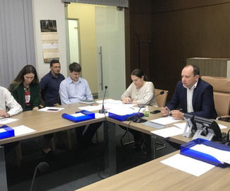 Возможность ускорить расселение аварийного жилья обсудили в подмосковном Минстрое