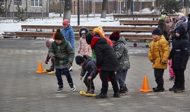 На территории Зарайского центрального парка культуры и отдыха состоялась культурно-спортивная программа "День русских забав".