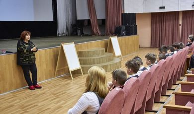 В Центре досуга «Победа» города Зарайска состоялся квиз «Угадай мелодию», в котором приняли участие воспитанники младших классов образовательного учреждения "Гимназия №2".