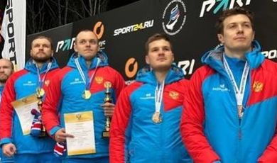 Подмосковные бобслеисты на чемпионате России в соревнованиях двухместных экипажей выиграли по одной медали каждого из достоинств