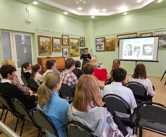 Литературно-патриотический час «Праздник белых журавлей» прошел в Зарайске
