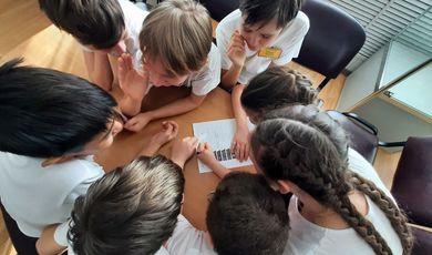 Учащиеся 5–6 классов школ города Зарайска приняли участие в муниципальной военно-патриотической игре «Единство. Дух. Сплоченность», которая была организована на базе Центра детского творчества.