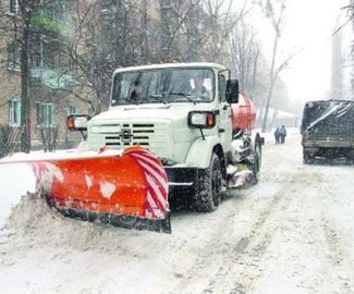 Дорожники перешли на усиленный режим работы