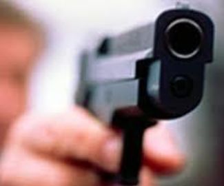 Виновник ДТП угрожал водителям пневматическим пистолетом
