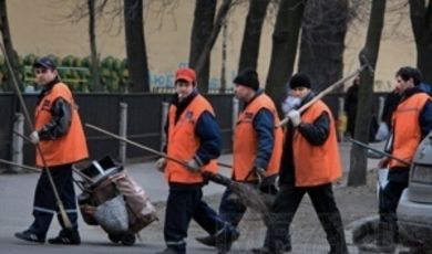 Коммунальщикам Зарайска выписали крупные штрафы за несвоевременный вывоз мусора