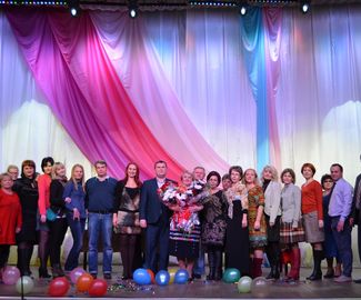 Руководителя образцового хореографического ансамбля «Очаровашки – Очарование» Ирину Хорошеву поздравили с юбилеем.