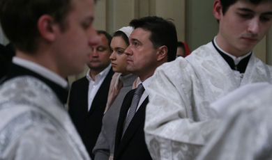 Андрей Воробьев присутствовал на Рождественском богослужении в Новодевичьем монастыре