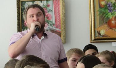 14 марта 2015 в ЦДТ г.Зарайск для молодежи города и района была организованна встреча с Главой района Павловым В.П.