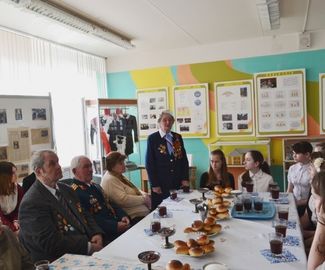 Встреча зарайских лицеистов с ветеранами в уютной атмосфере музея