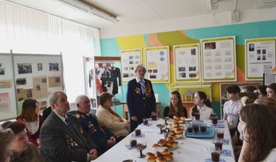 Встреча зарайских лицеистов с ветеранами в уютной атмосфере музея