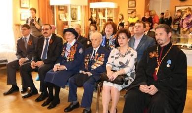 Открытие выставки, посвященной 70-летию Победы в Великой Отечественной войне «Мы живы памятью..»прошло при полном аншлаге.