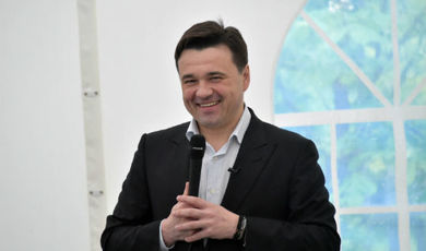 Губернатор Андрей Воробьев поздравил выпускников школ Подмосковья