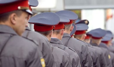 Зарайским полицейским обещают зарплату от 35 тысяч рублей 